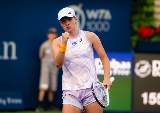 包含太阳横扫福建队,克莱状态火热的词条 包含太阳横扫福建队,克莱状态火热的词条