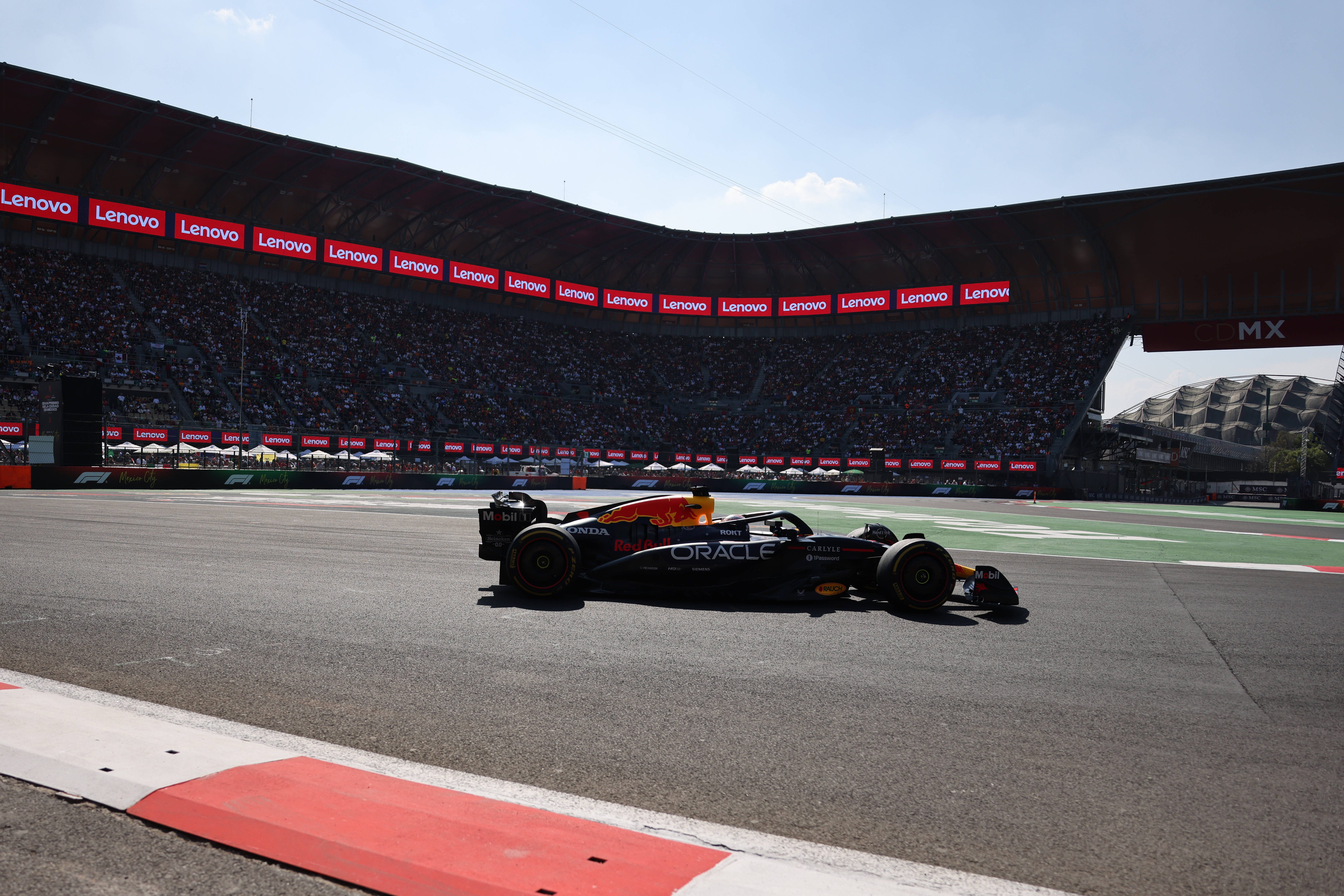 红牛二队完胜索伯车队,诺里斯扛起全队 红牛二队完胜索伯车队,诺里斯扛起全队