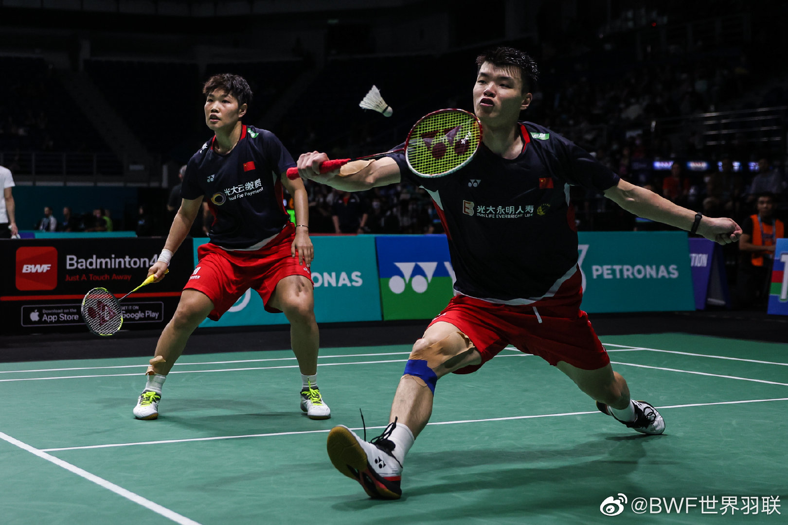 丹麦队力克泰国队,黄鸭组合带队取胜 丹麦队力克泰国队,黄鸭组合带队取胜