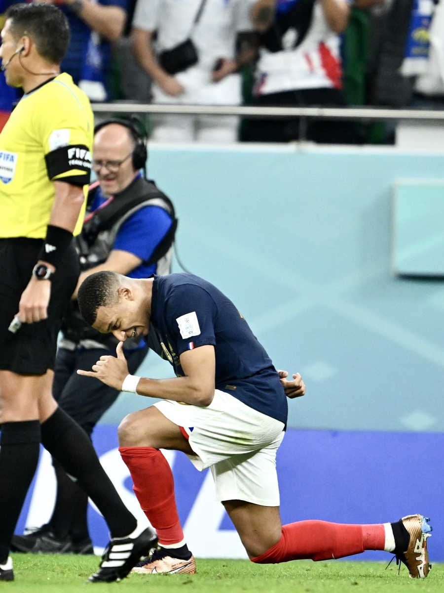 拜仁轻取马德里竞技,姆巴佩点燃赛场 拜仁轻取马德里竞技,姆巴佩点燃赛场