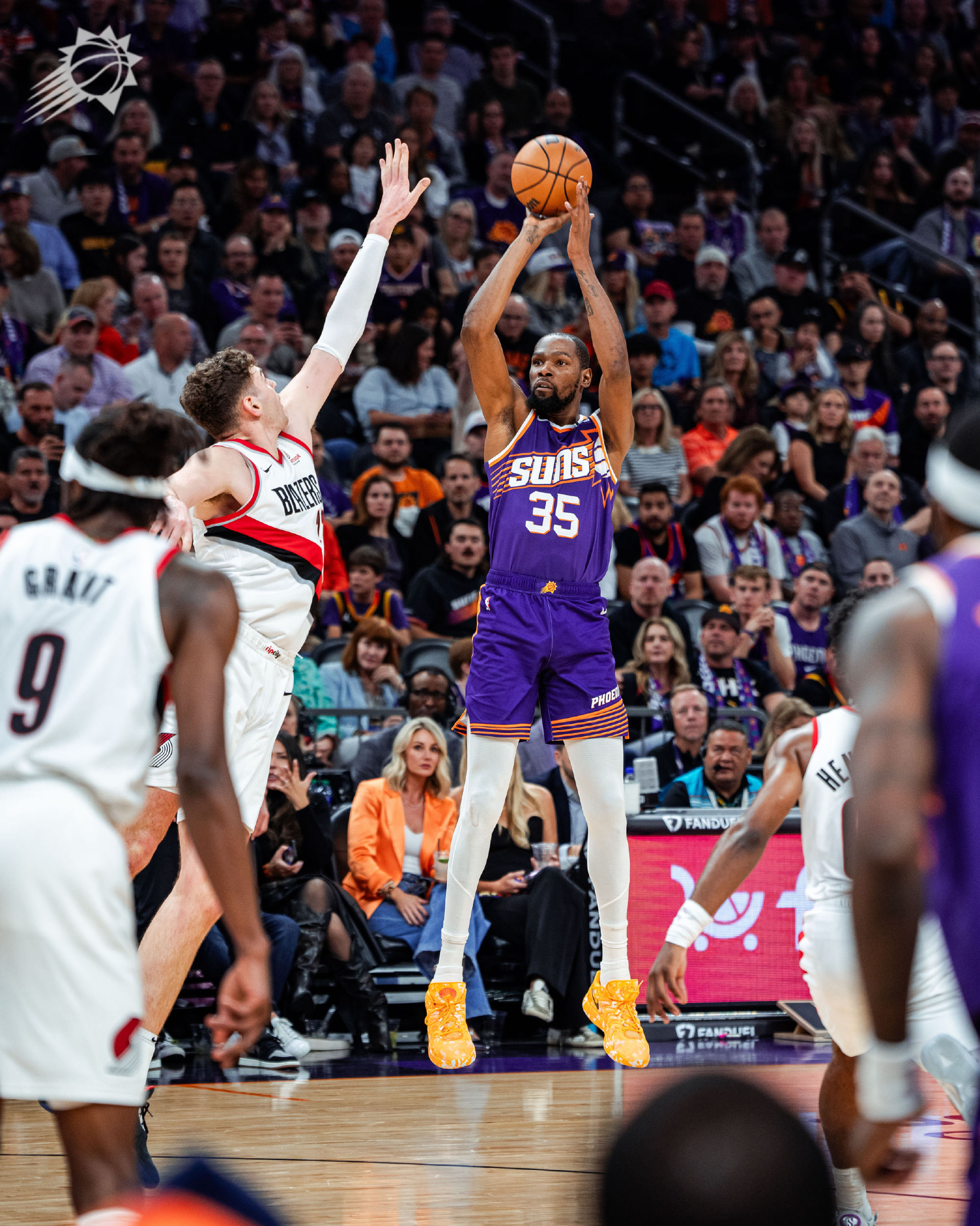 尼克斯绝杀热火,布克扛起全队 尼克斯绝杀热火,布克扛起全队