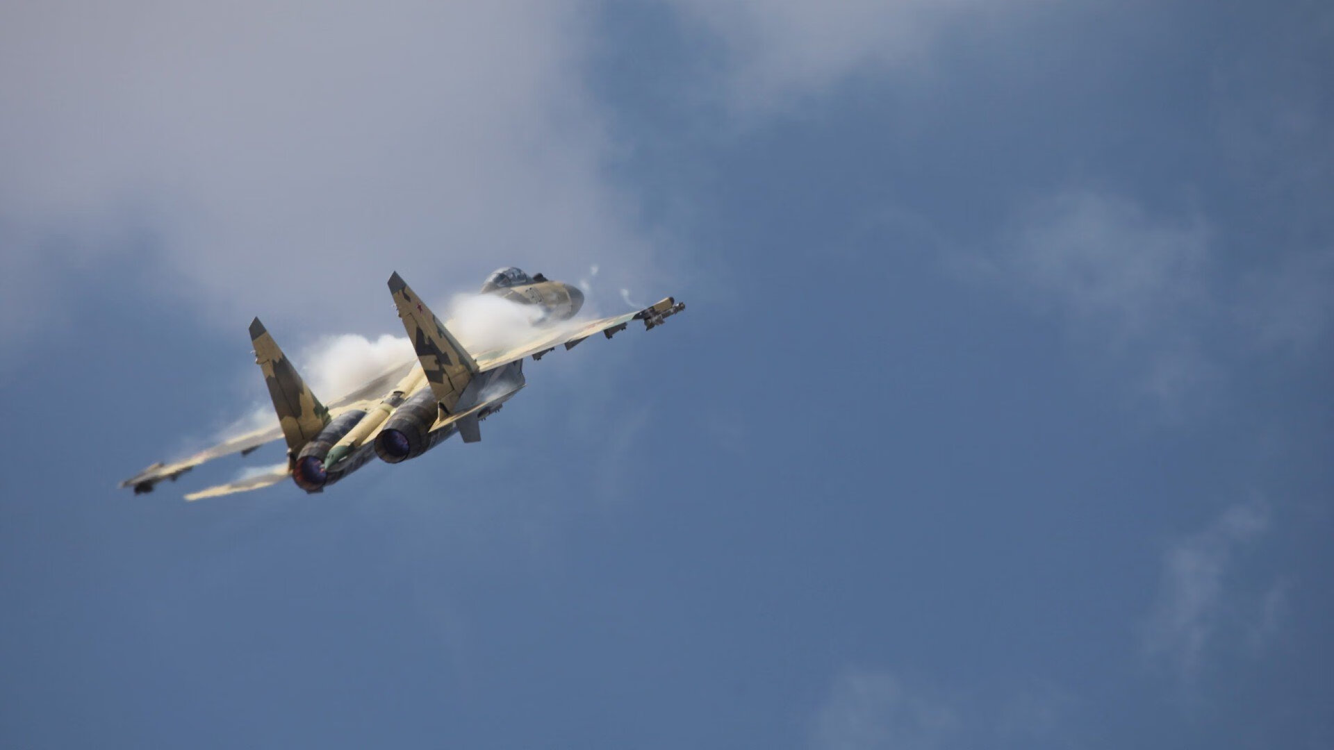 跨界争霸，步行者狂胜鹈鹕映照班凯罗F1赛场的接管艺术