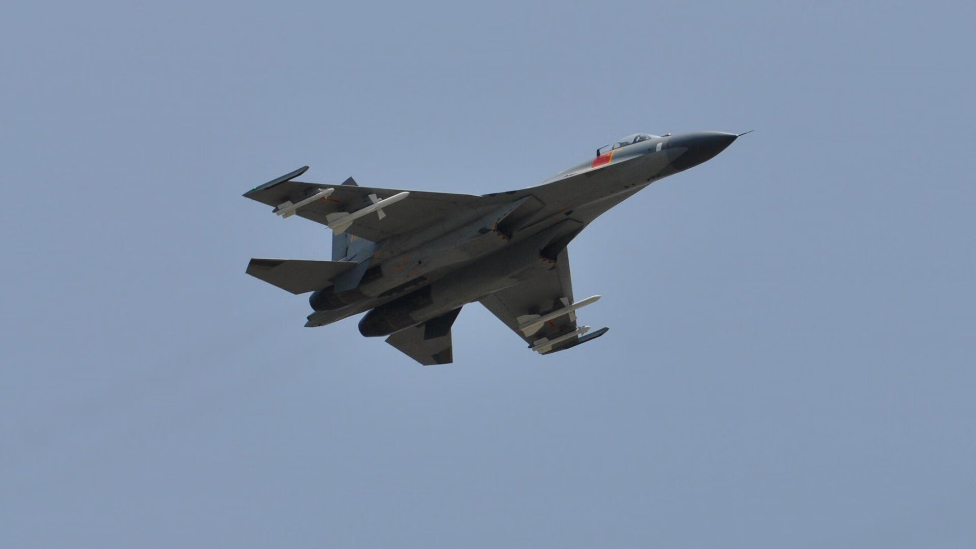 法比尼奥的时空涟漪，当组织核心化作降维打击，秘鲁如何令几内亚瞬间失序？